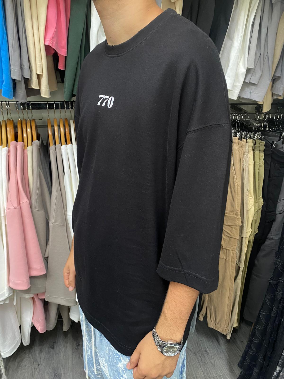 חולצה של 770